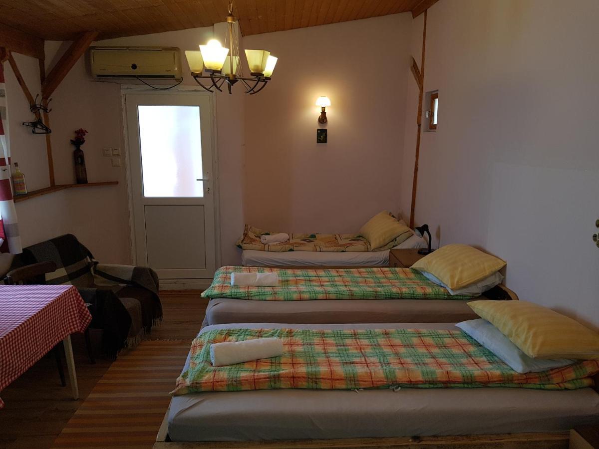 Hompot Accommodation Deva Dış mekan fotoğraf